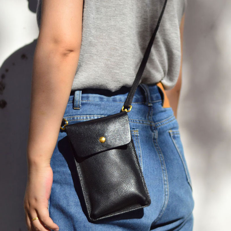 AETOO Mobile phone bag female  - Leatherwork Rivets ulasan dan harga